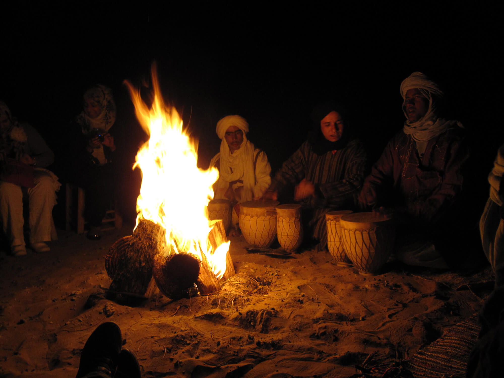 Excursão ao Deserto do Saara - Os Amazigh/Berberes, Povo Indígena de Marrocos - Música