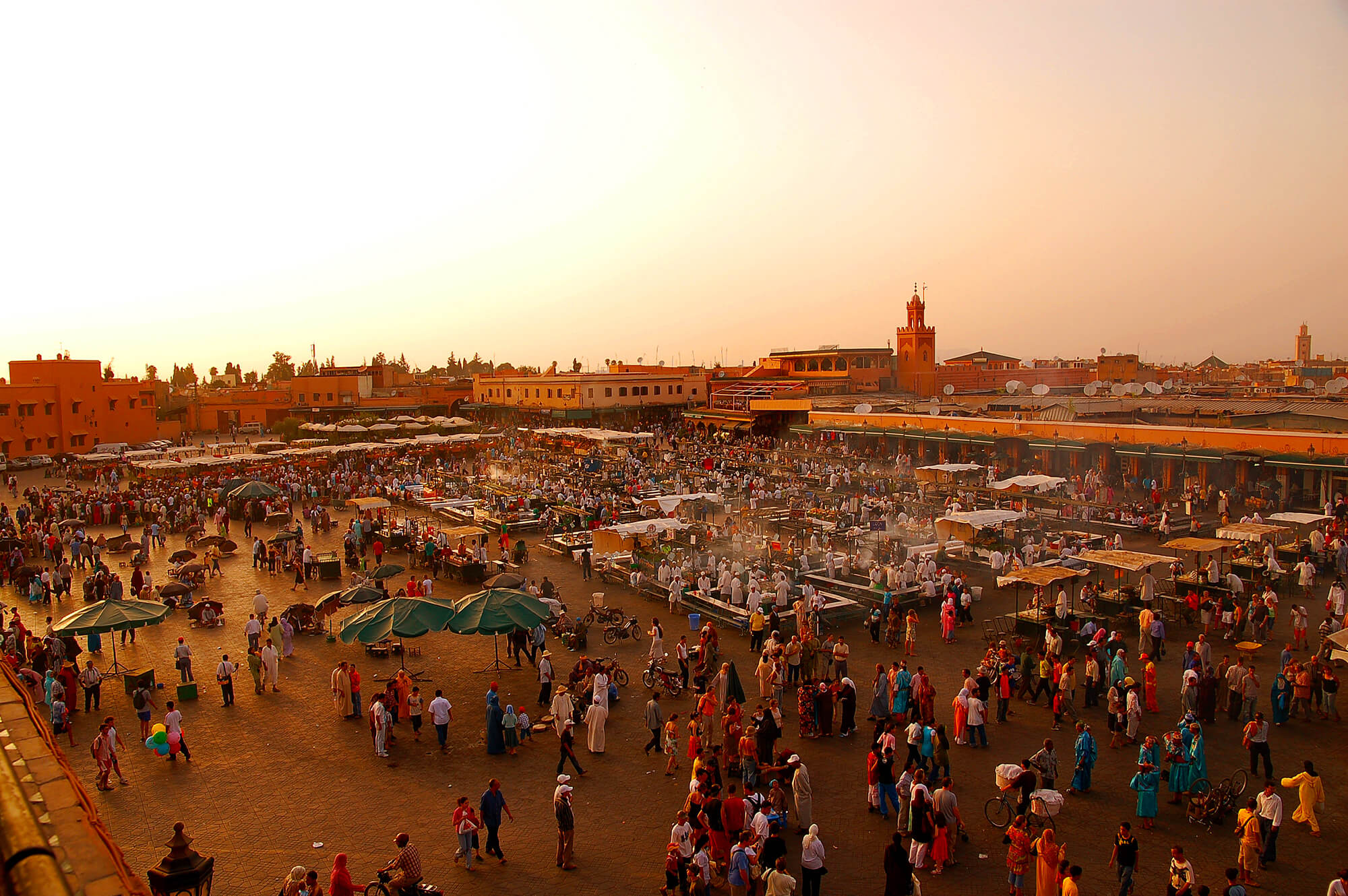 Sahara Desert Tour - Explore a magia de Marrakech, onde o velho encontra o novo - Djemaa el Fna